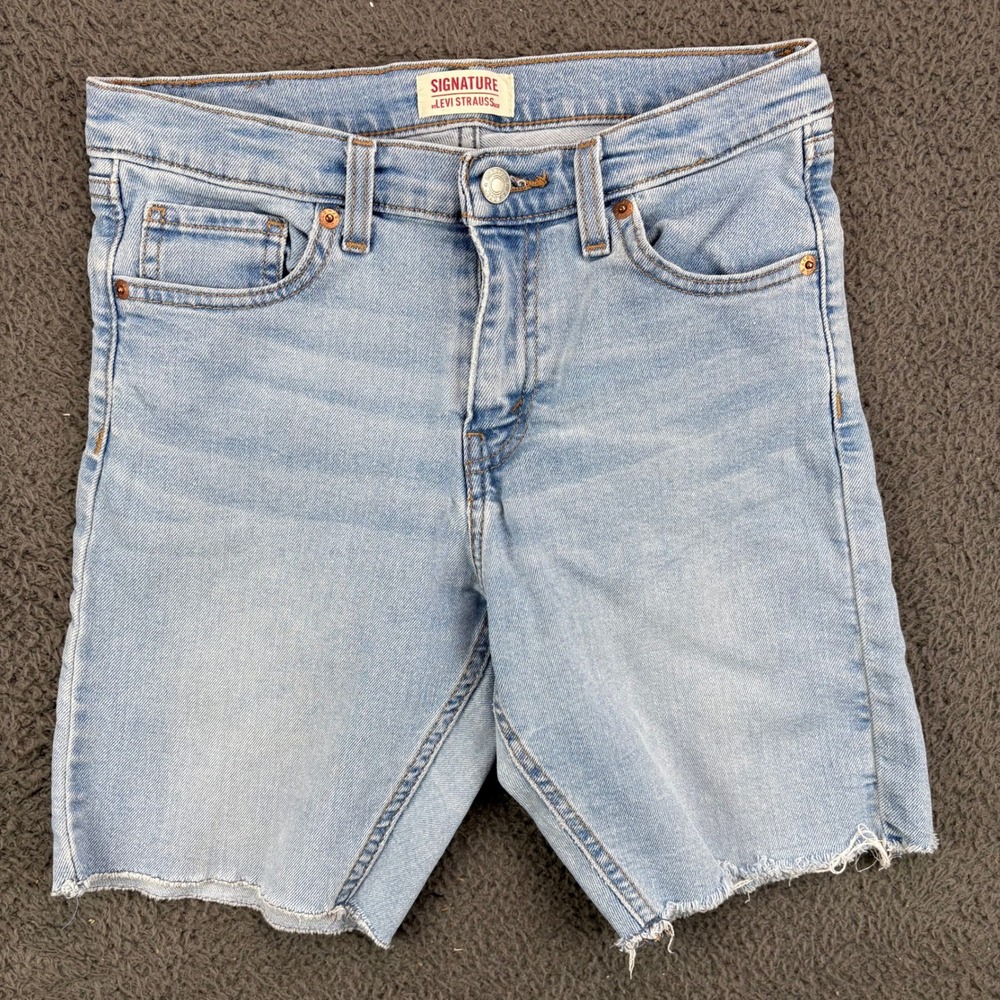 Signature by Levi Strauss Womens Light Wash Raw Hem Denim Shorts Size 14 Regular